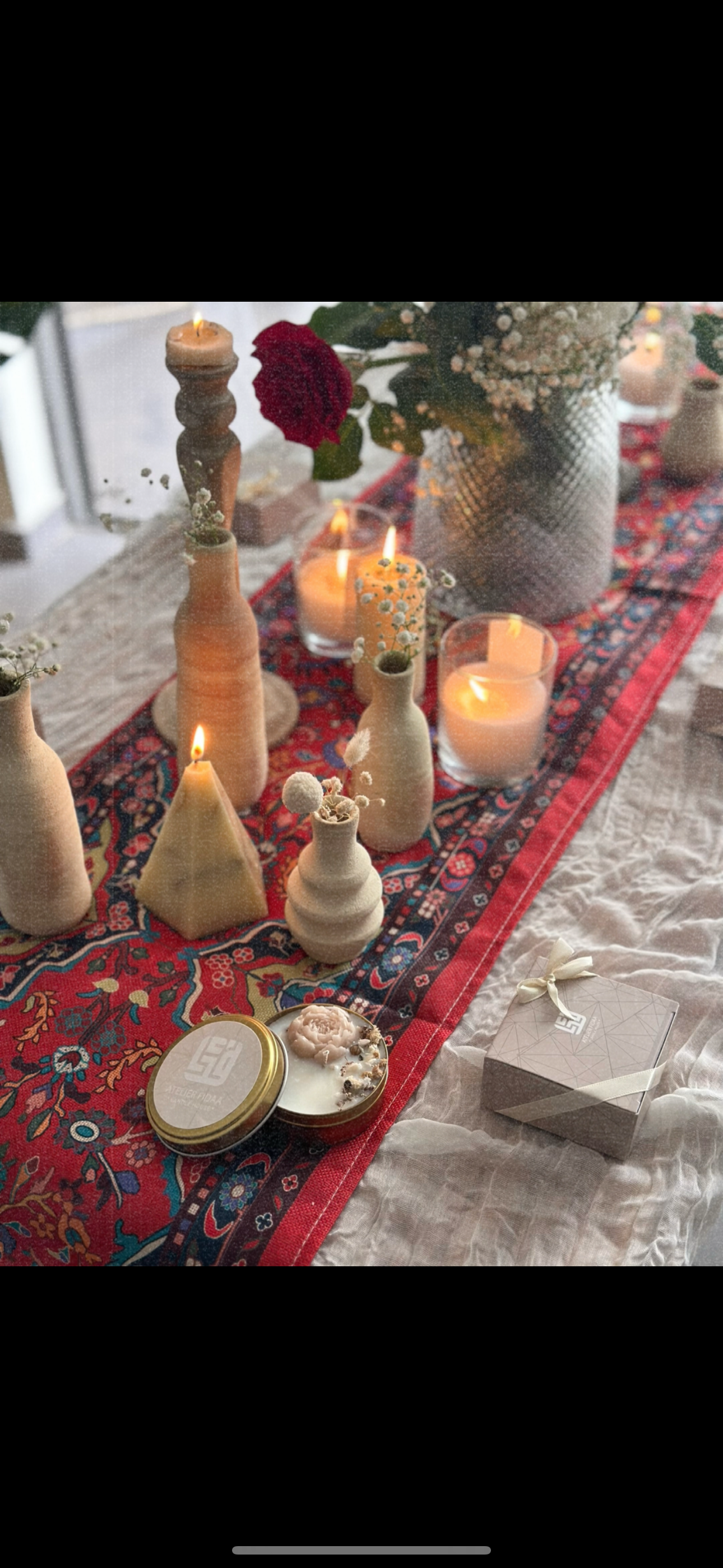 علبة توزيعات مع شمعه