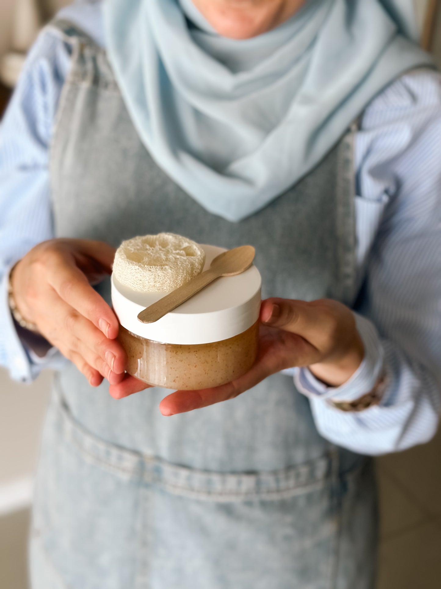 دورة القدس مُعطرات ومقشرات